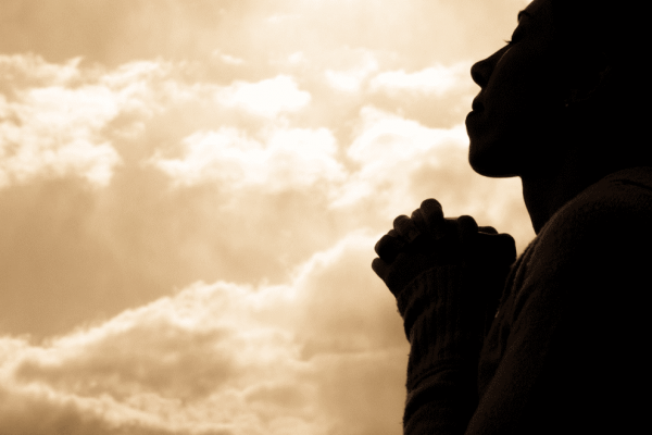 woman praying